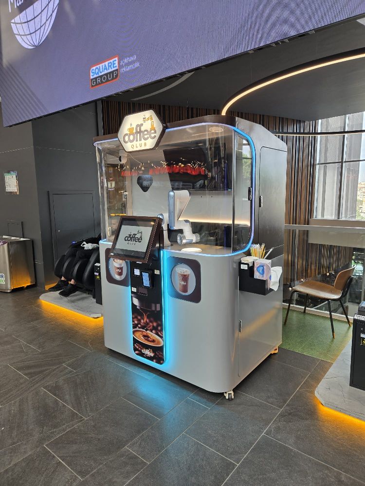 Coffee Qlub yapay zekâ destekli robot kahve makinesi